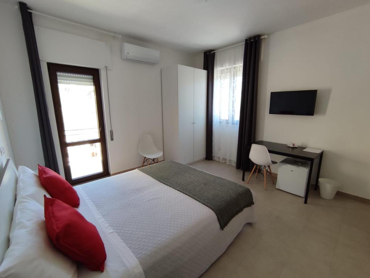 Cristian Rooms Avola Esterno foto